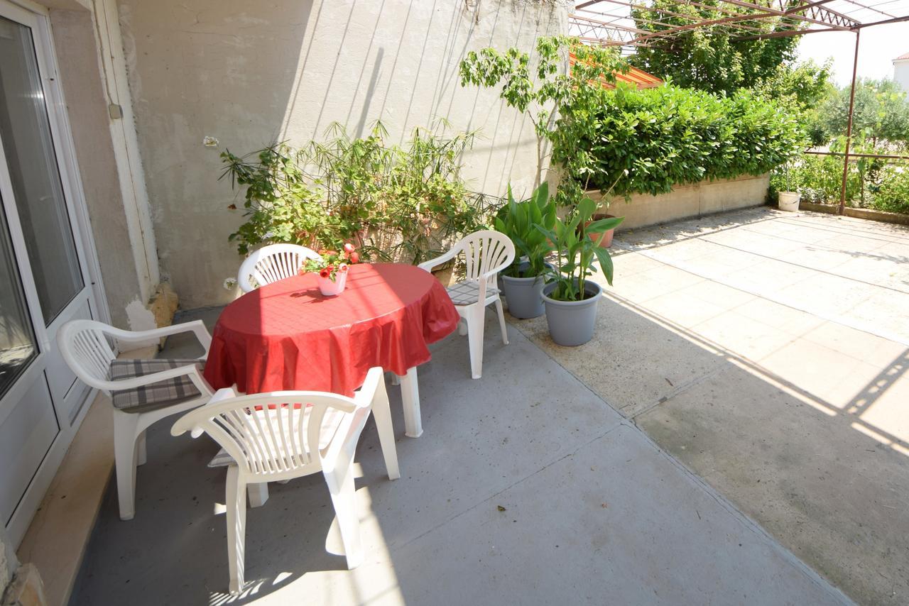 Apartment Ivanita Orebic Exterior photo